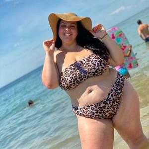 Meet your Posher, Courtney